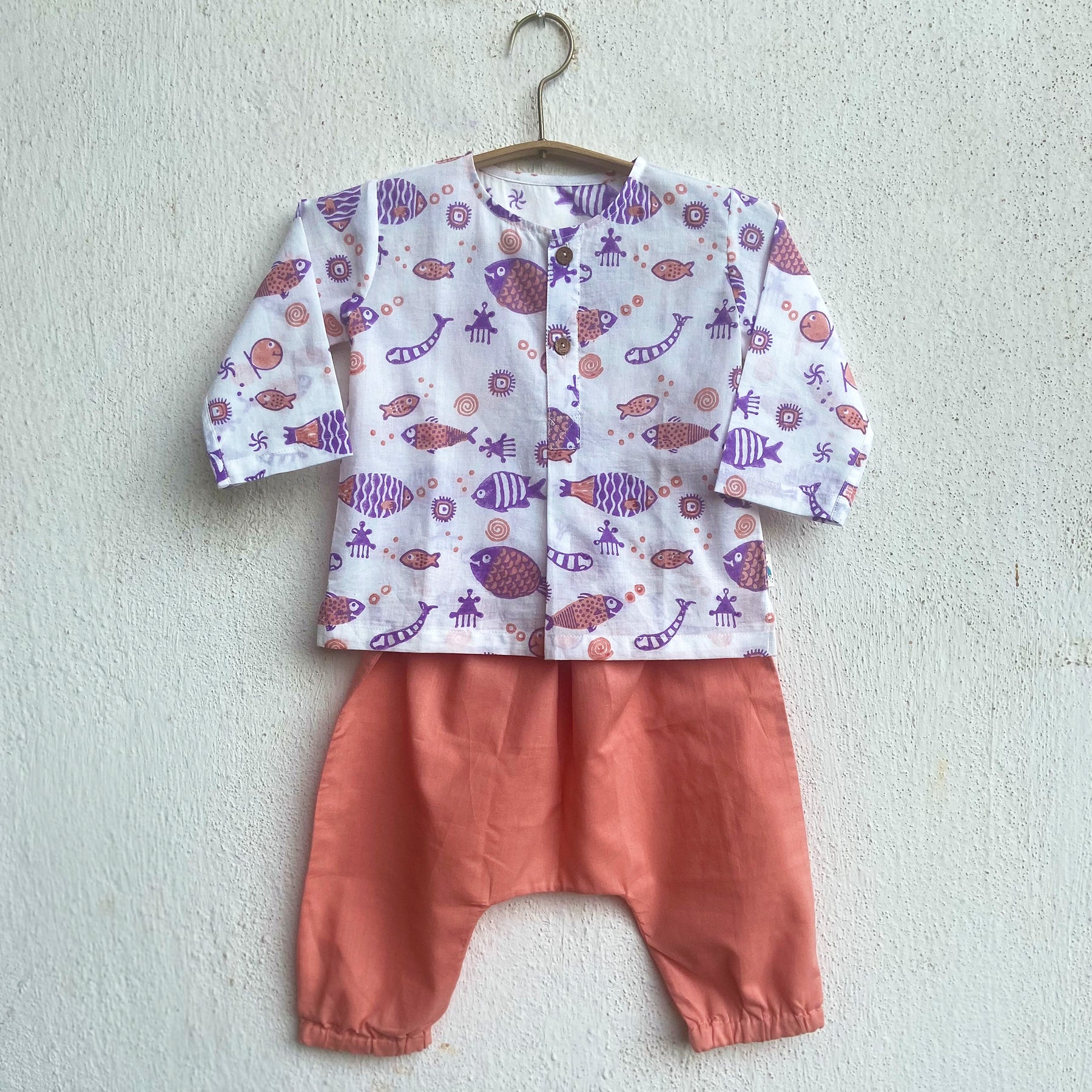 WHITEWATER KIDS UNISEX ORGANIC KOI PEACH PRINT KURTA + PEACH PANTS