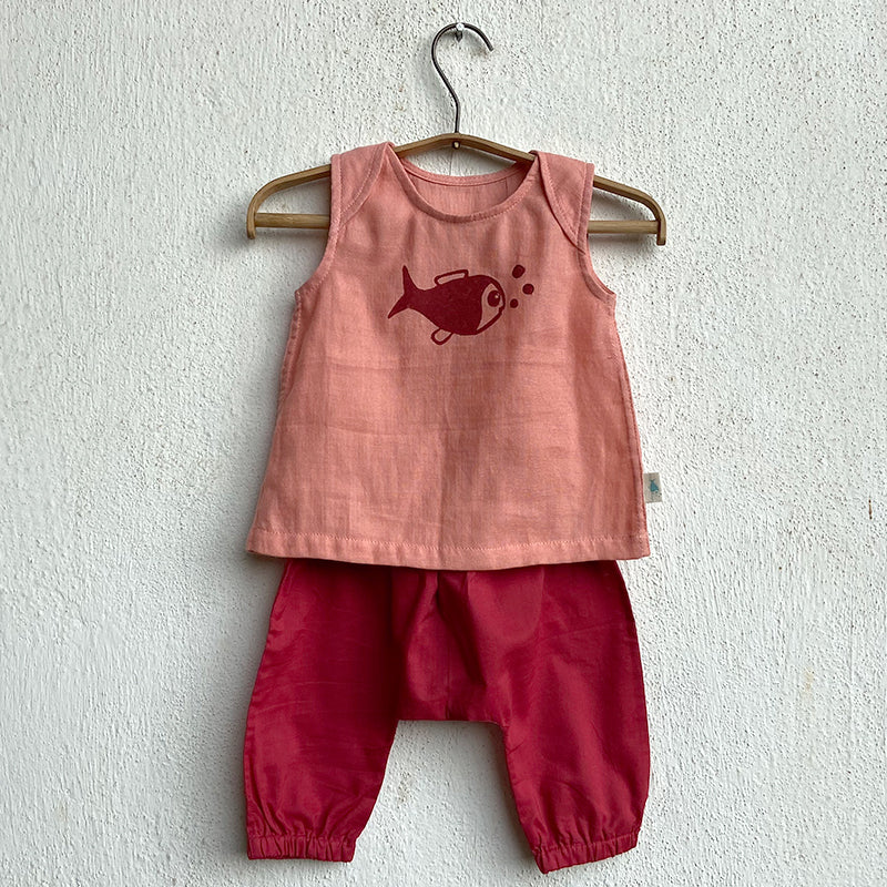 WHITEWATER KIDS UNISEX ORGANIC KOI PEACH JHABLA WITH RED PANTS