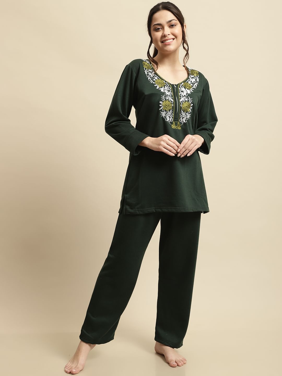 Green Solid Woolen Night Suit Set of Short Kurta with Front Zipper and Pyjamas
