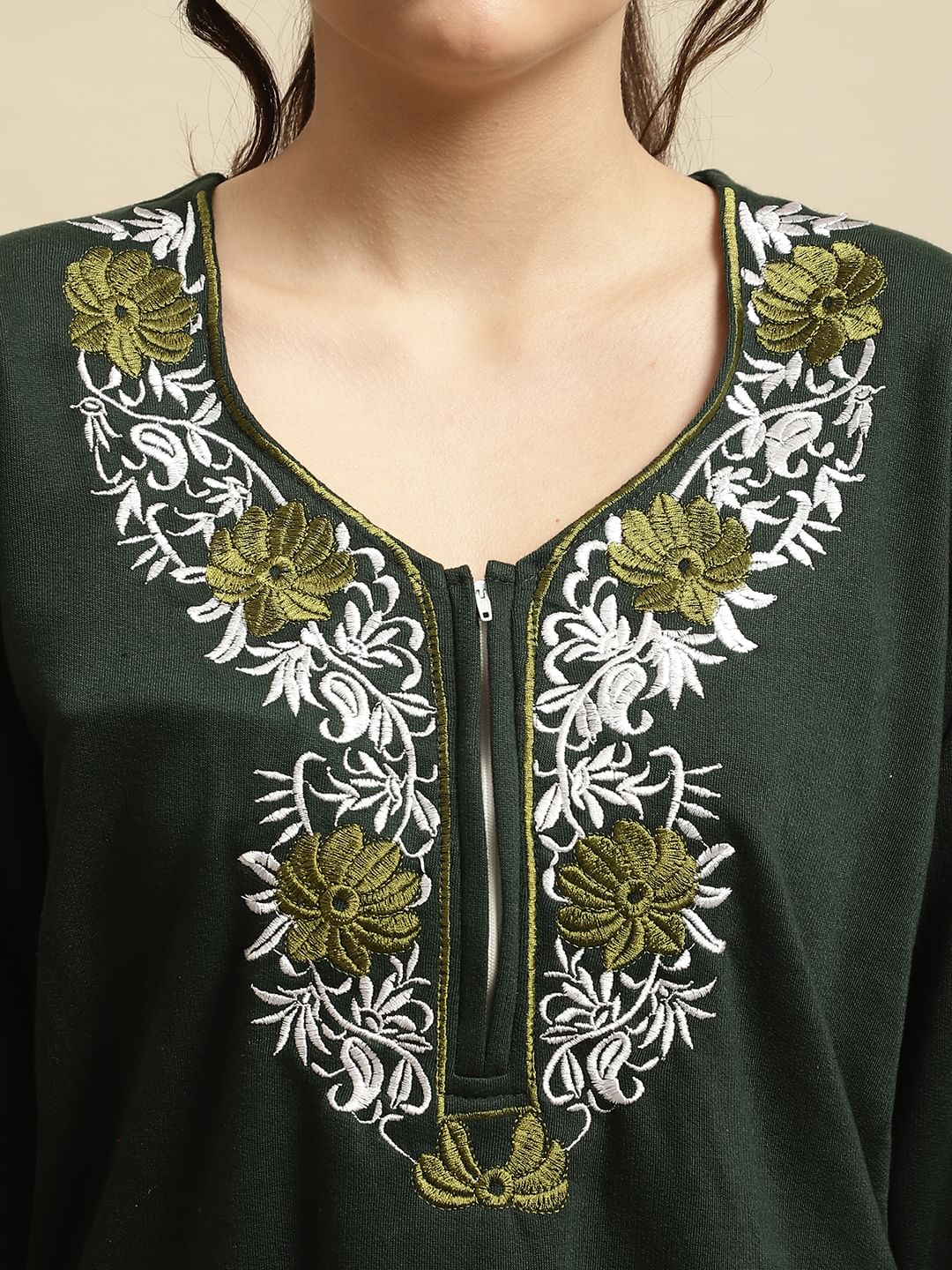 Green Solid Woolen Night Suit Set of Short Kurta with Front Zipper and Pyjamas