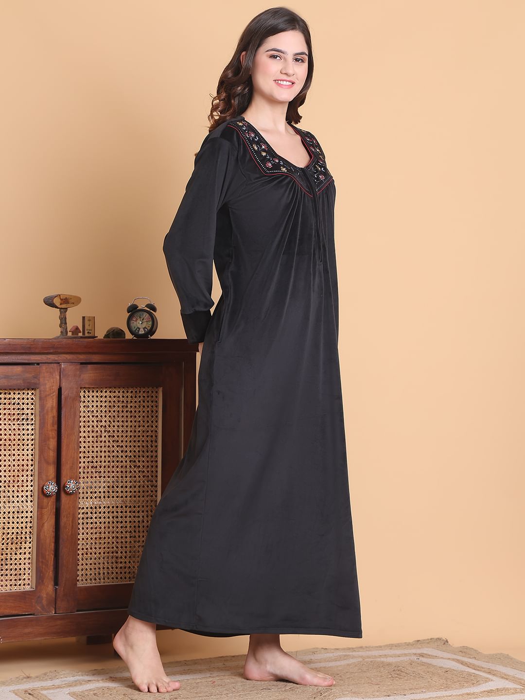 Secret Wish Black Solid Square Neck Velvet Full Length Winter Nighty