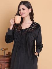 Secret Wish Black Solid Square Neck Velvet Full Length Winter Nighty
