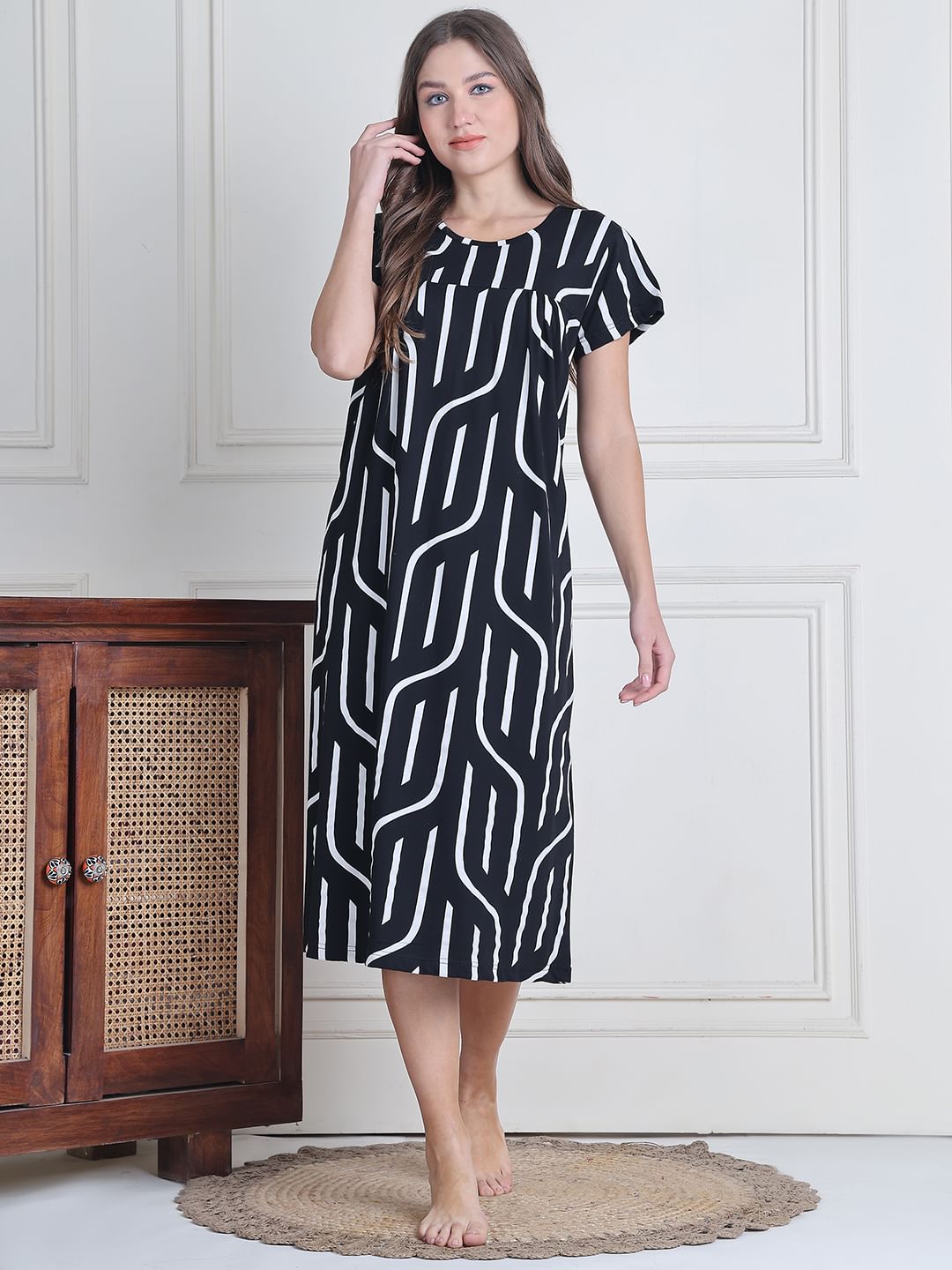 Secret Wish Black Abstract Hosiery Nighty