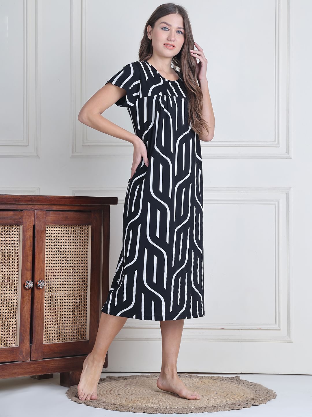 Secret Wish Black Abstract Hosiery Nighty