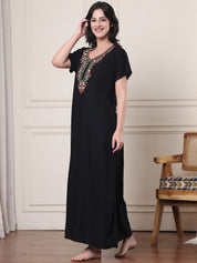 Black Solid Cotton Blend Nighty