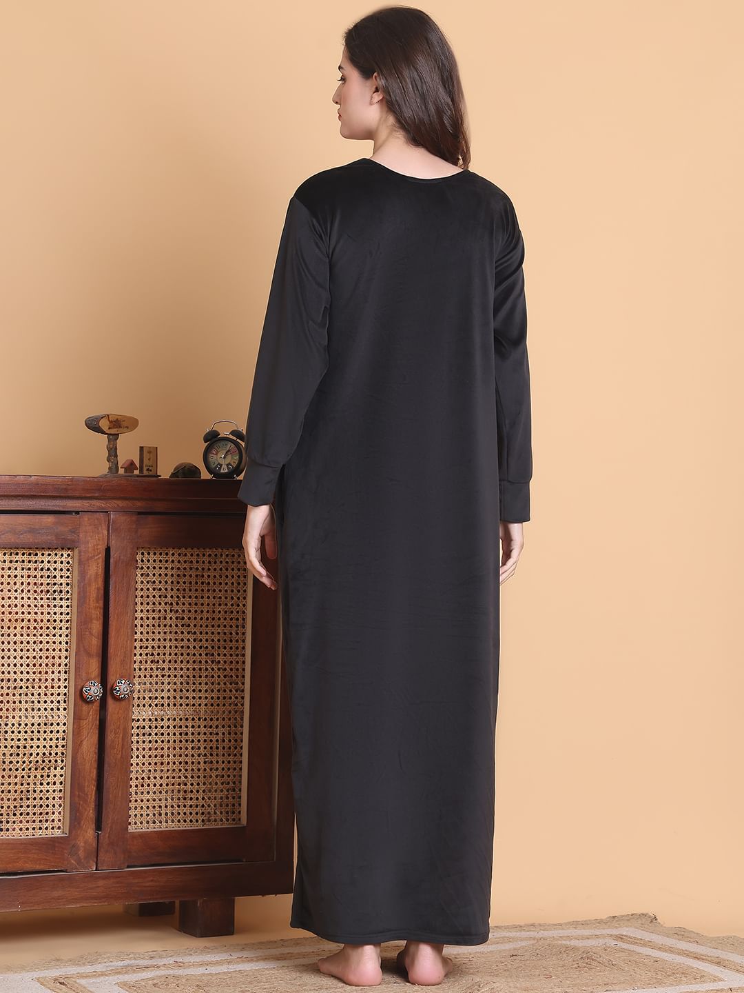 Secret Wish Black Solid Round Neck Velvet Full Length Winter Nighty