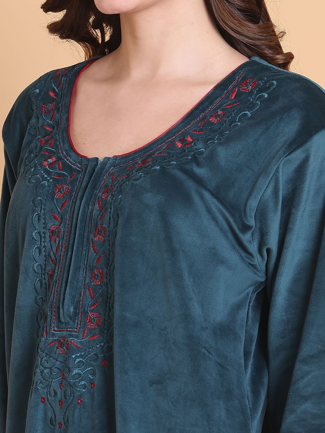 Secret Wish Teal Solid Round Neck Velvet Full Length Winter Nighty