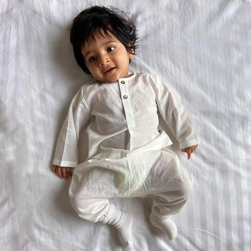 WHITEWATER KIDS UNISEX ORGANIC ESSENTIAL WHITE KURTA + PANTS
