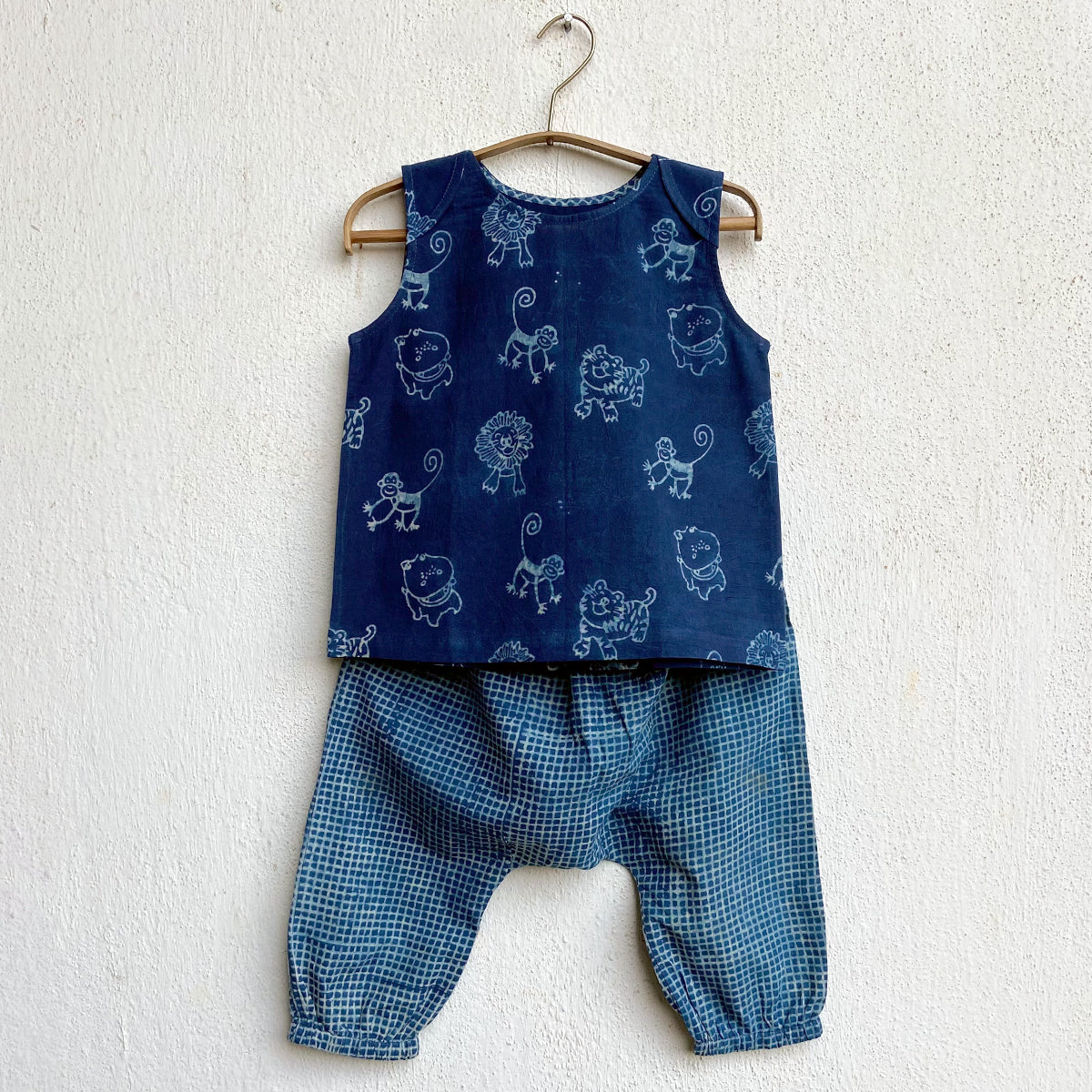 WHITEWATER KIDS UNISEX ORGANIC INDIGO ZOO JHABLA WITH  CHECK PANTS