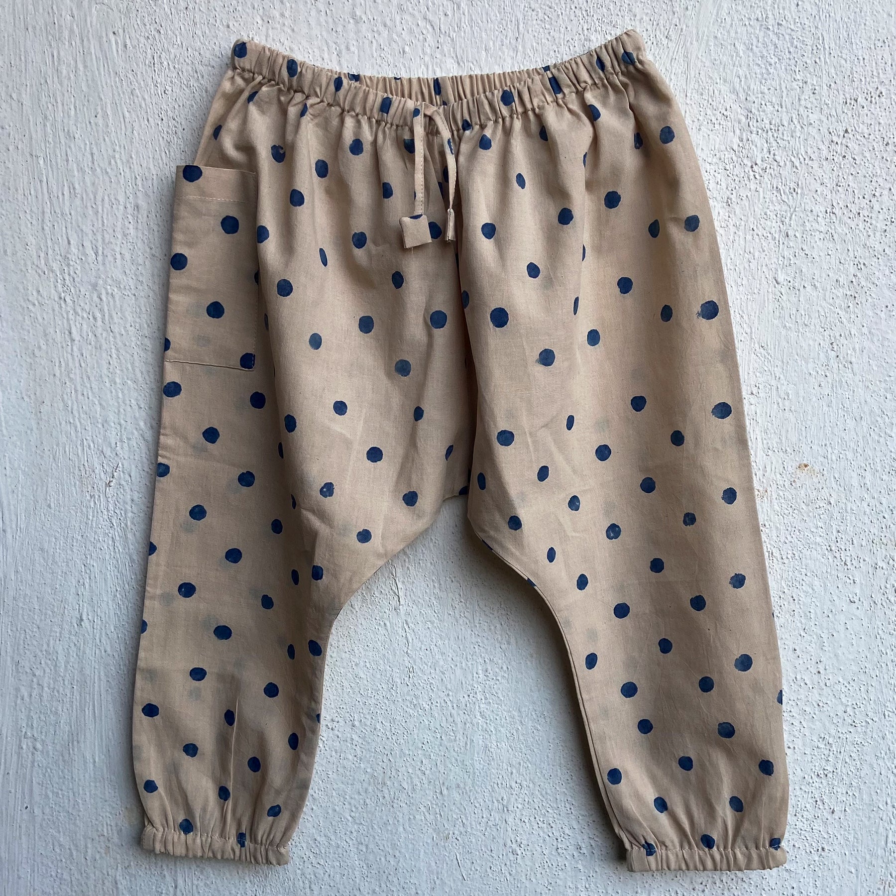 WHITEWATER KIDS UNISEX ORGANIC INDIGO POLKA JHABLA WITH MATCHING PANTS