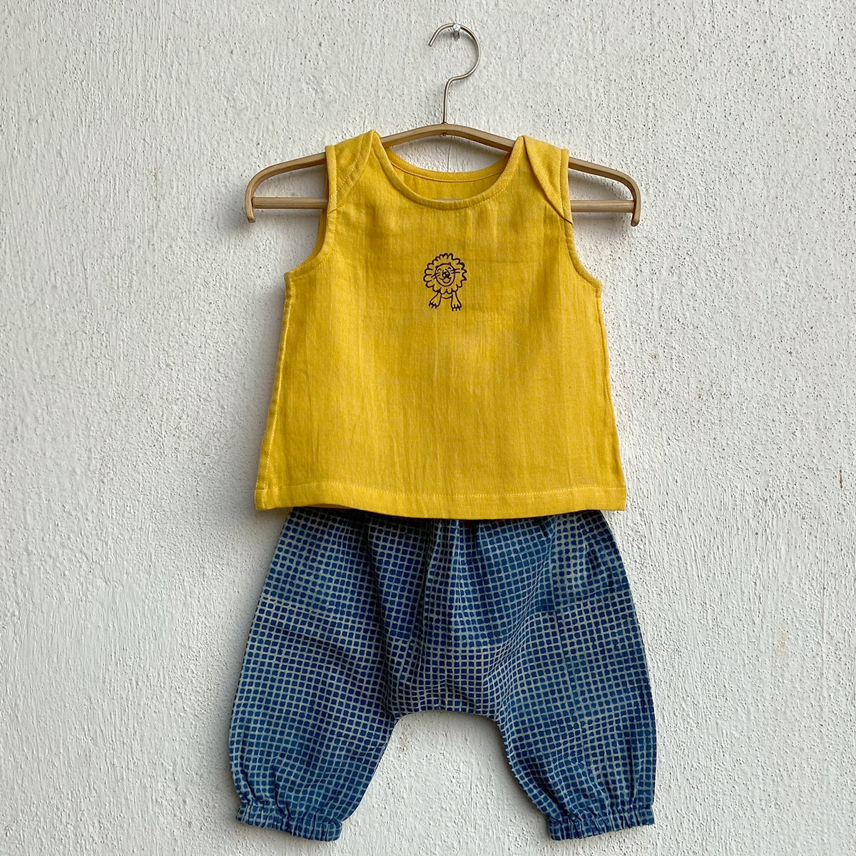 WHITEWATER KIDS UNISEX ORGANIC ZOO BAG - YELLOW JHABLA + INDIGO CHECK ANGARAKHA + PANTS