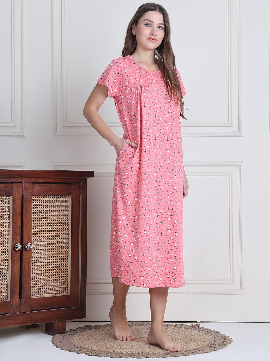 How to Choose the Right Nightwear Fabric for Better Sleep & Skin Health