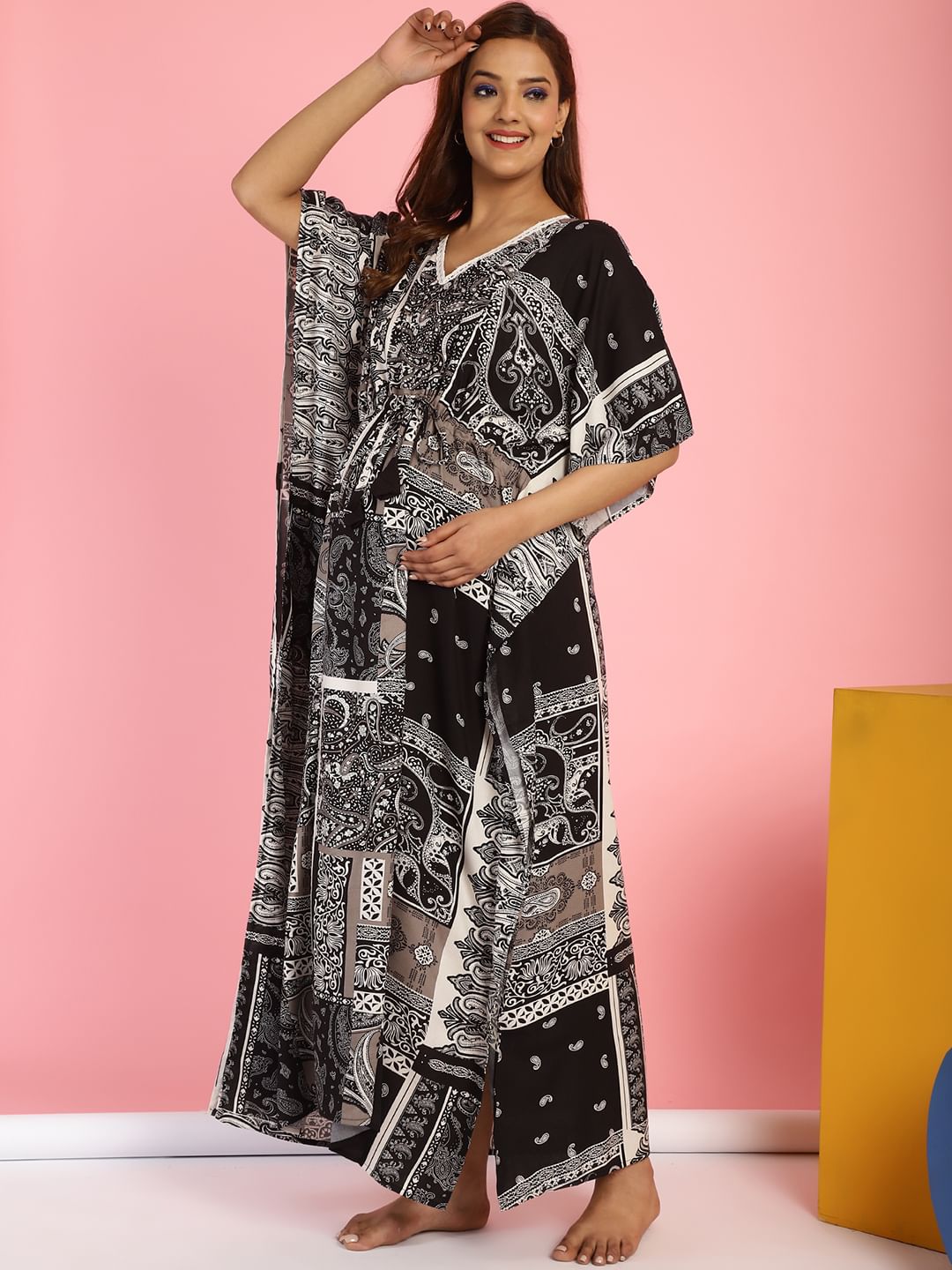 Rayon Geometric Black Maternity Feeding Kaftan