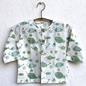 WHITEWATER KIDS UNISEX ORGANIC FISH PRINT KURTA + MINT PANTS