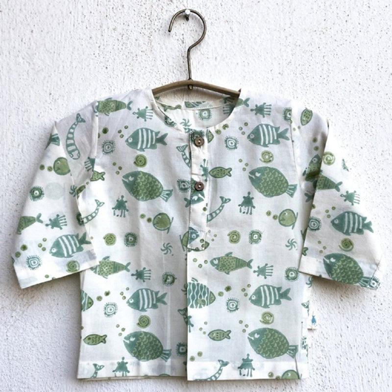 WHITEWATER KIDS UNISEX ORGANIC FISH PRINT KURTA + MINT PANTS