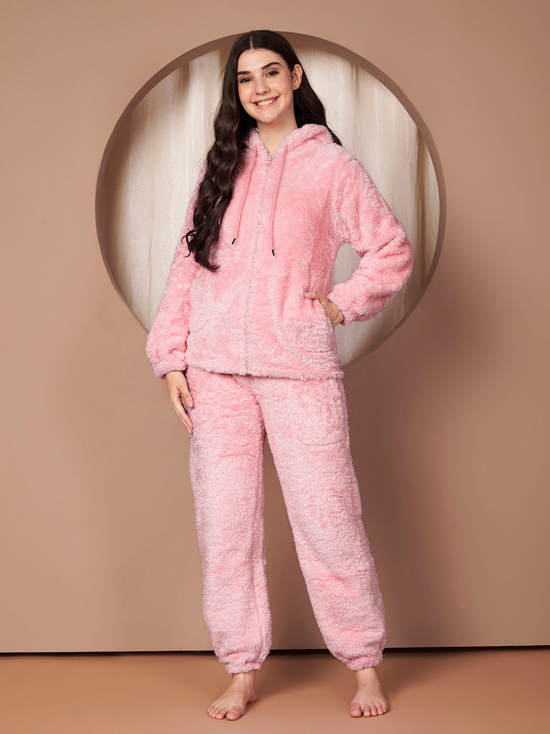 Pink Solid Faux Fur Zip Closure Winter Night Suit