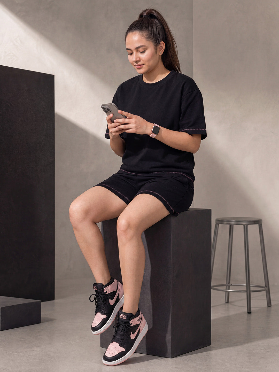 Black Solid Hosiery Night Suit Short
