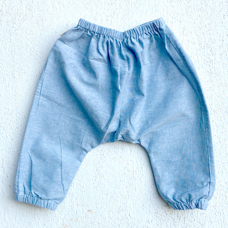 WHITEWATER KIDS UNISEX ORGANIC ESSENTIAL WHITE KURTA + BLUE CHAMBRAY PANTS